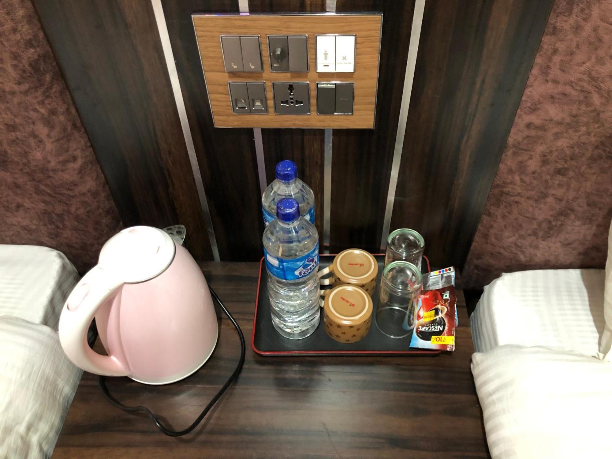 Hotel Hot Pot, Dhangadhi Ngoại thất bức ảnh